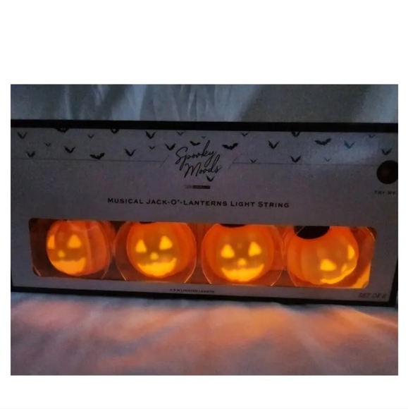 Spooky moods set of 8 string light pumpkins - Picture 5 of 5